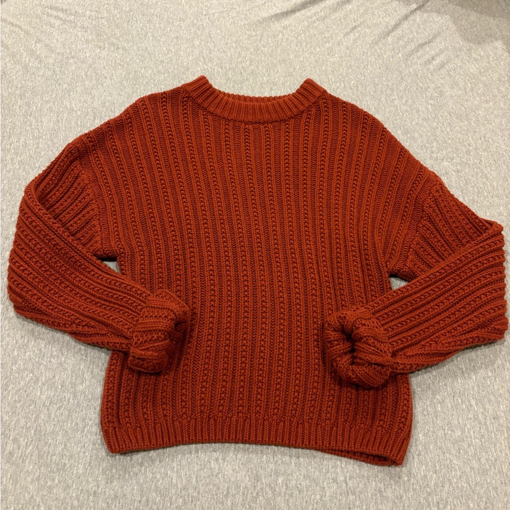 Target Universal Threads Red Sweater - Picture 2 of 4